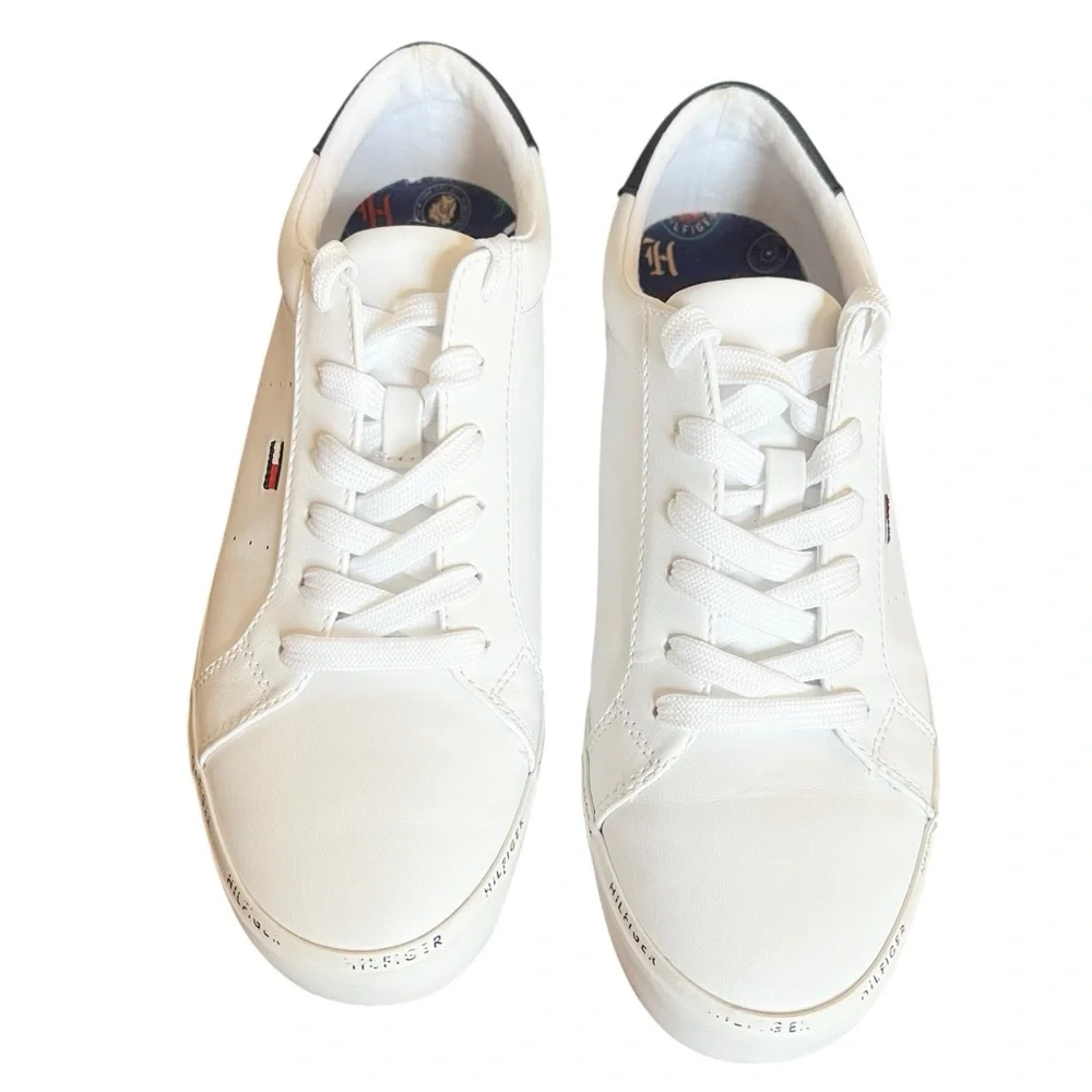 Tommy Hilfiger Henissly Classic White Leather Sneakers size 9.5